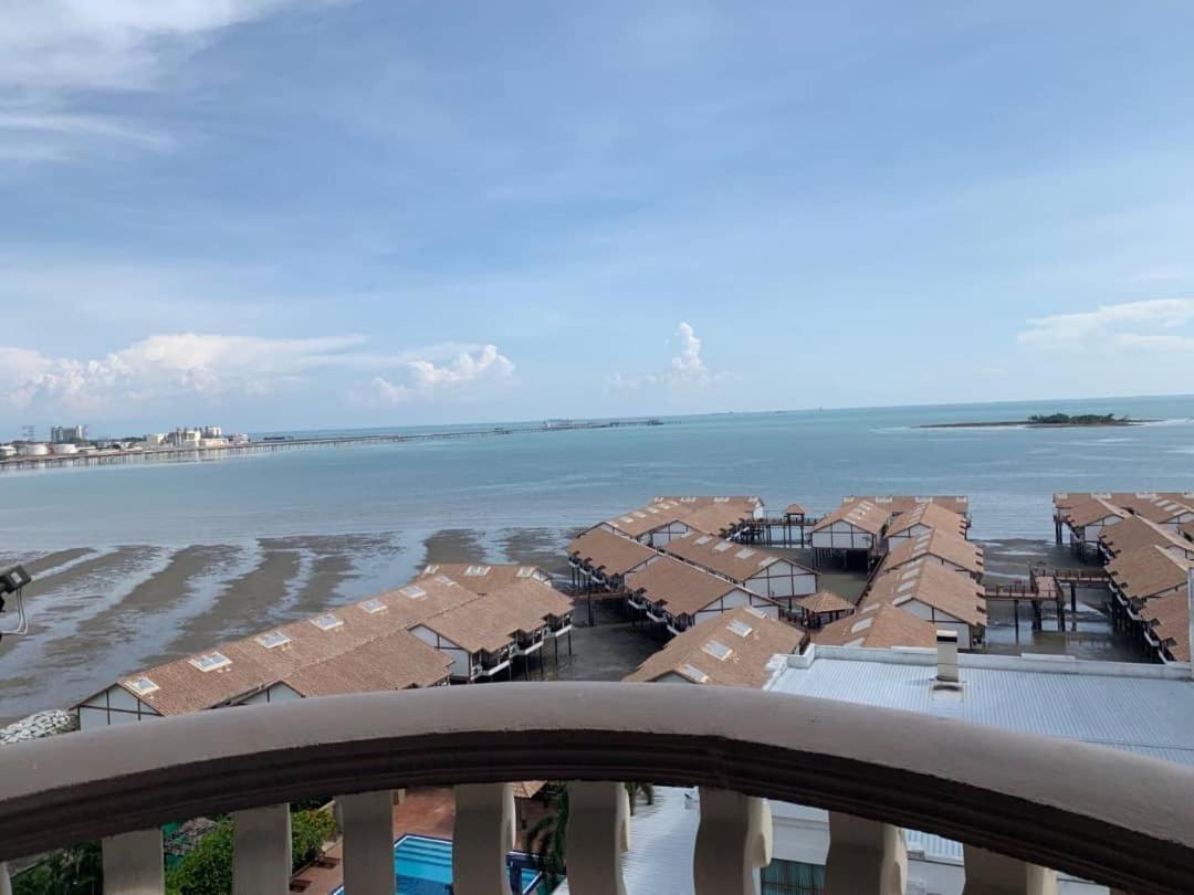 Block B And A Glory Beach Resort Port Dickson Exterior foto