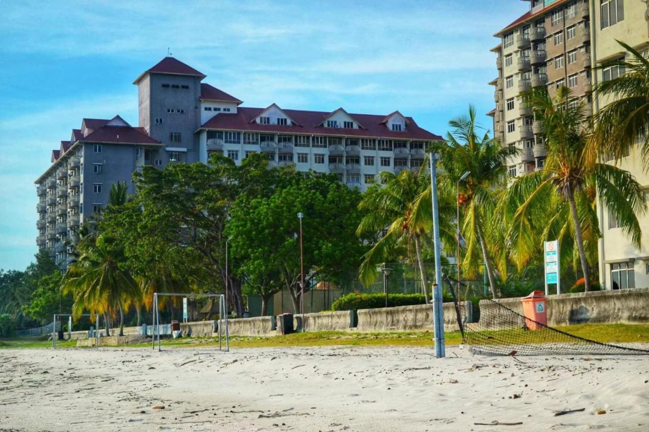 Block B And A Glory Beach Resort Port Dickson Exterior foto