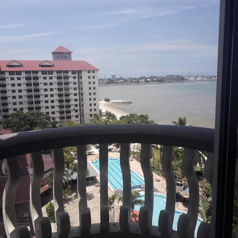 Block B And A Glory Beach Resort Port Dickson Exterior foto